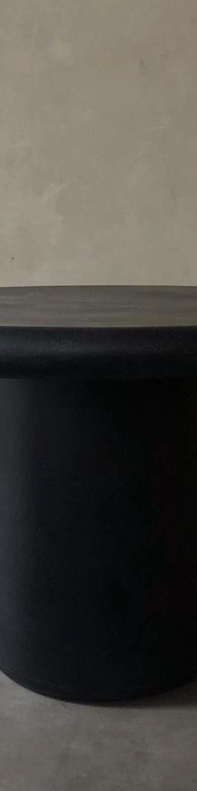 [October 2026 Arrival] Round Table - Black