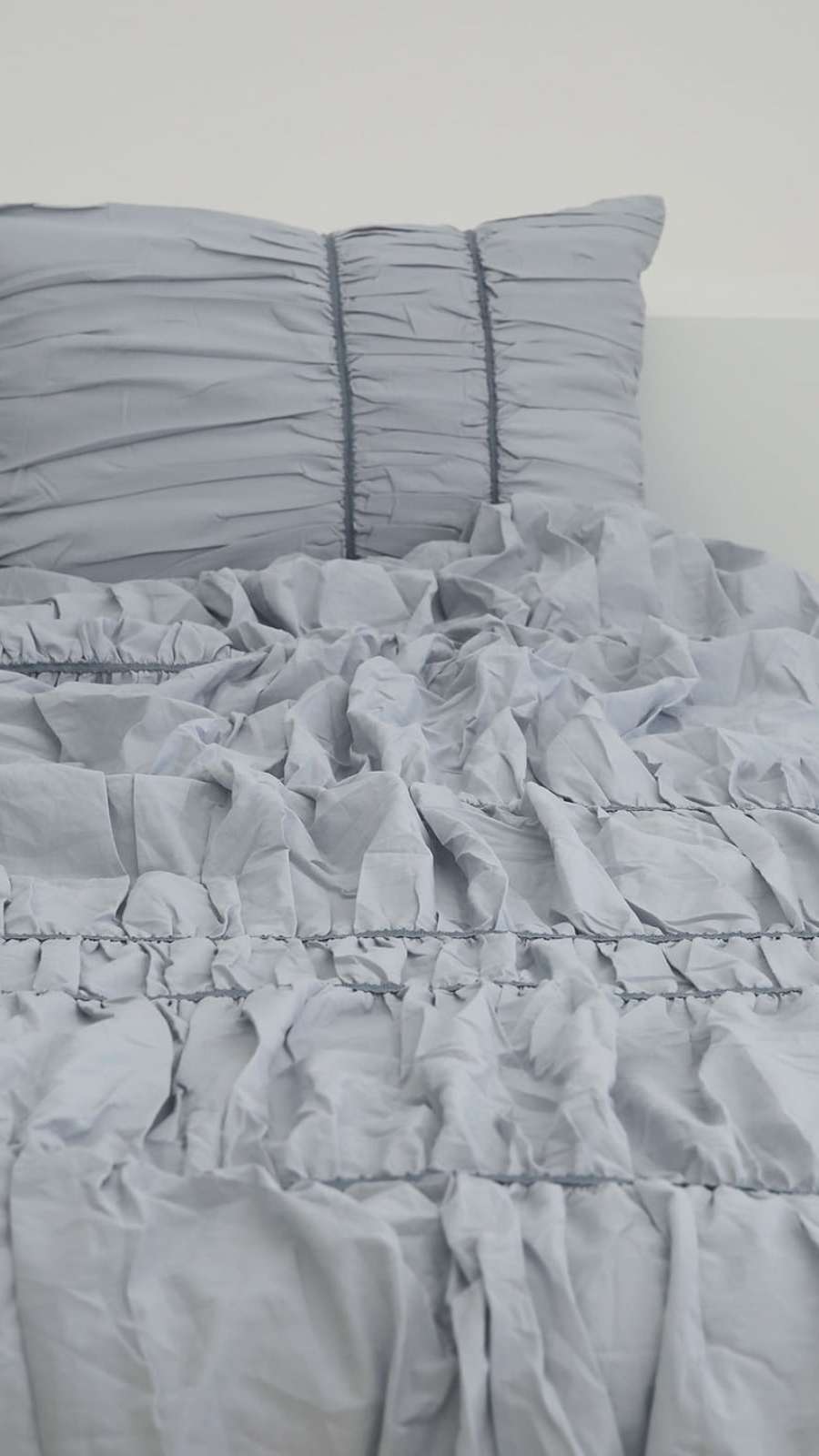 French Shirring Bedspread Blue Gray