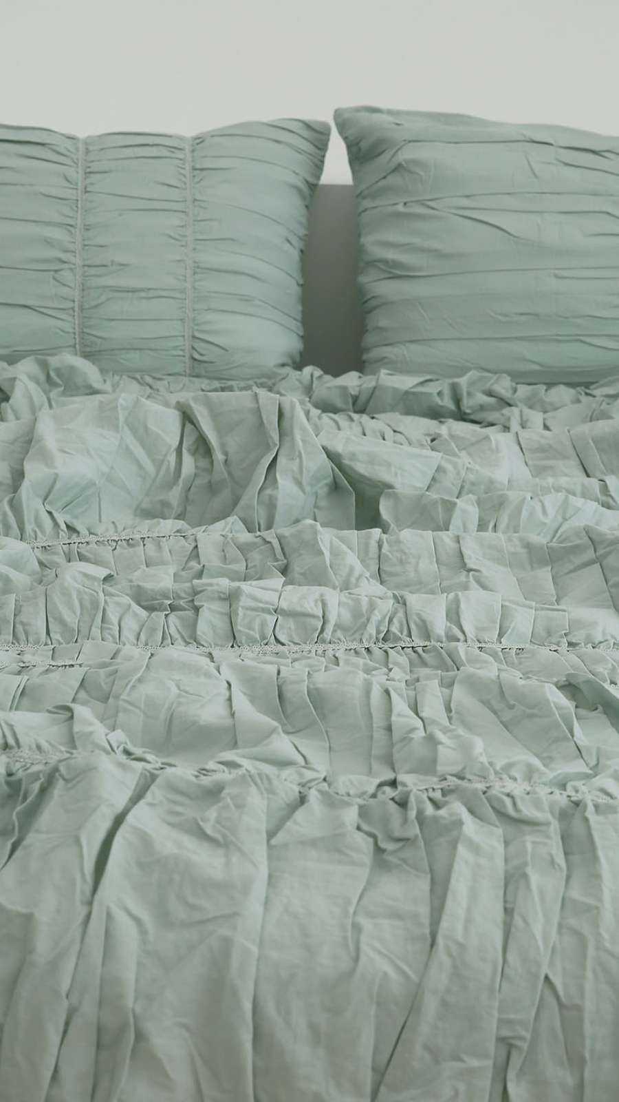 French Shirring Quilted Bedspread Mint