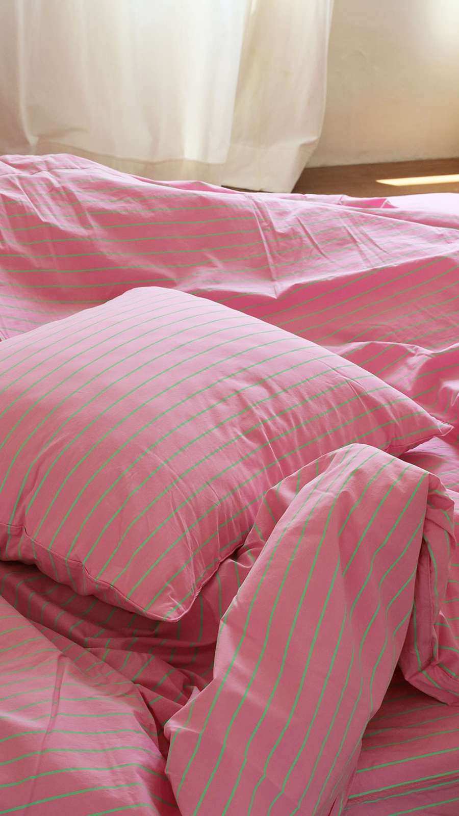 Vivid Stripe Bedding Set - Pink/Neon Green