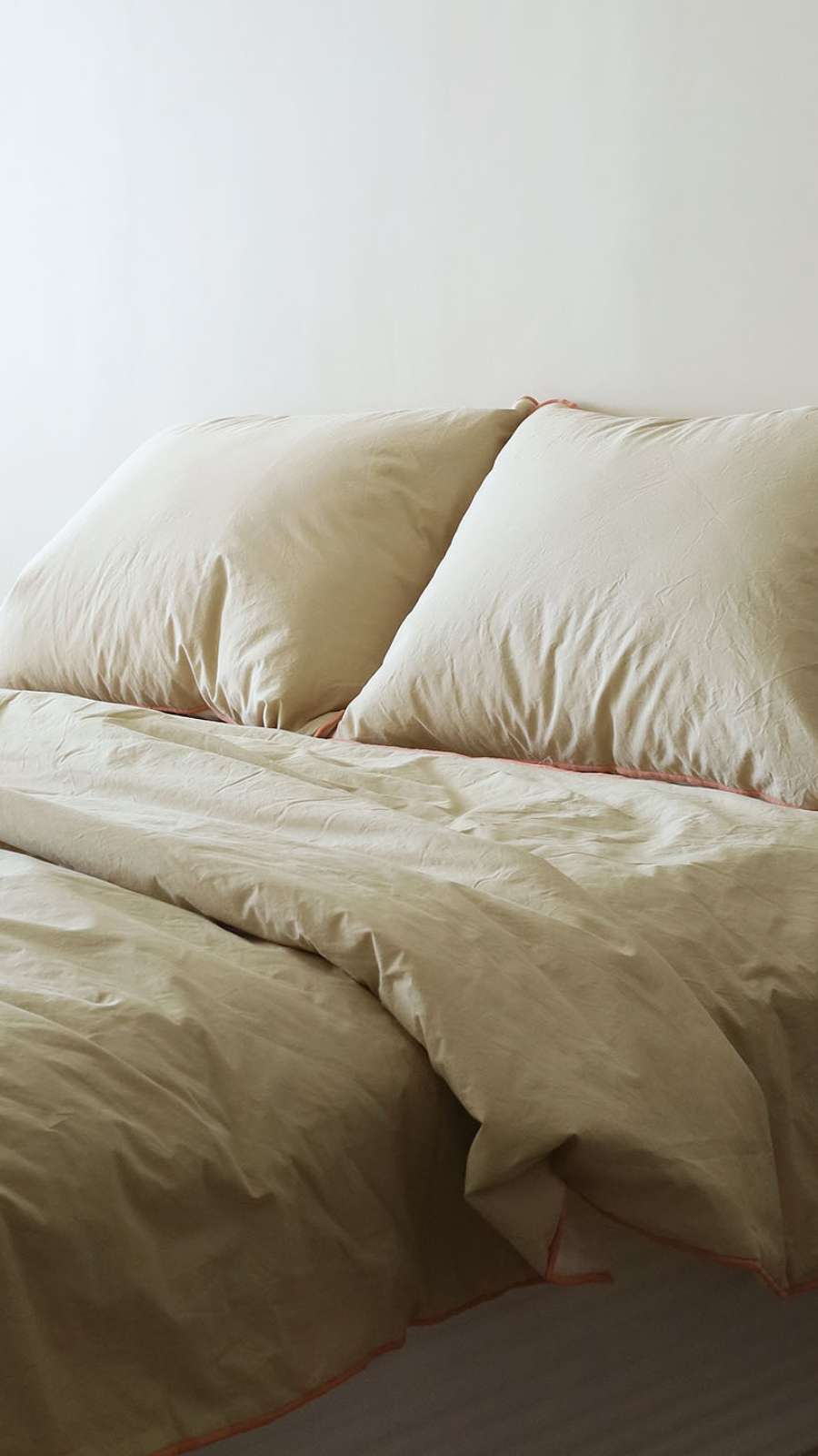 MODE Summer Cooling Lightweight Quilt - Beige