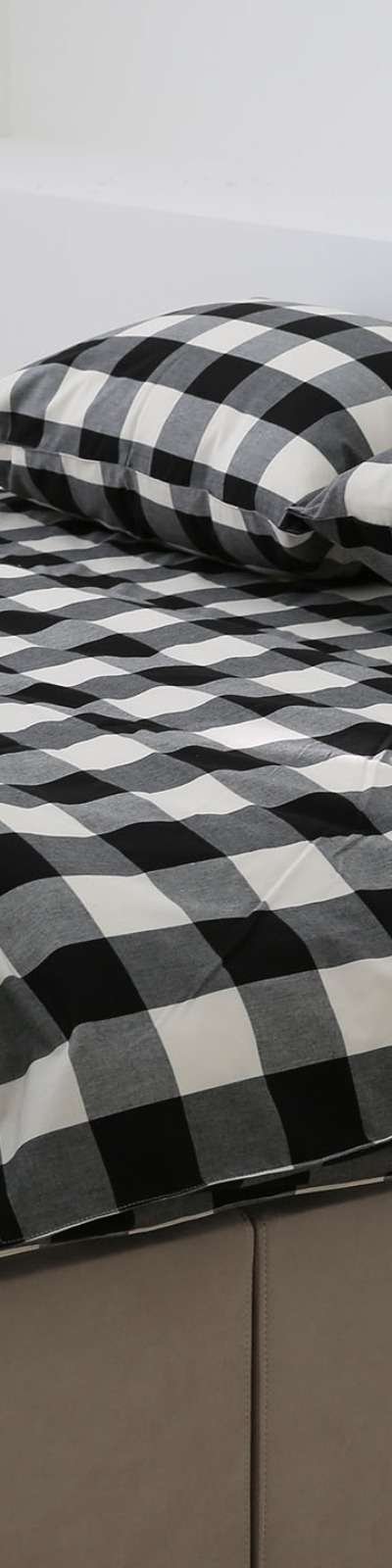 Downy Check Bedding - Black