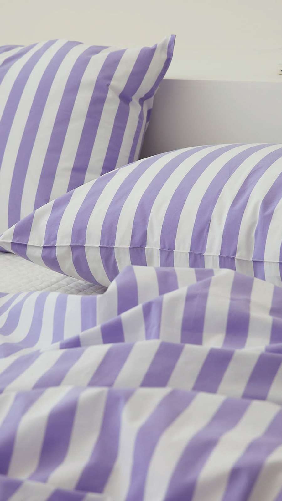 Le Marais Stripe Bedding Set - Lilac