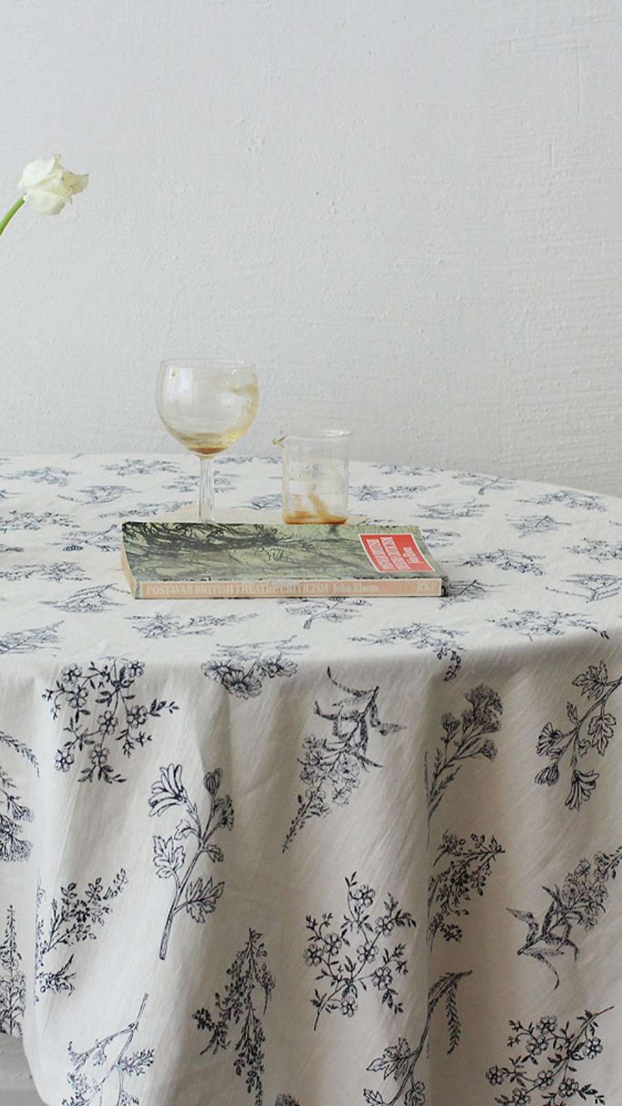Flower Drawing Table Cover