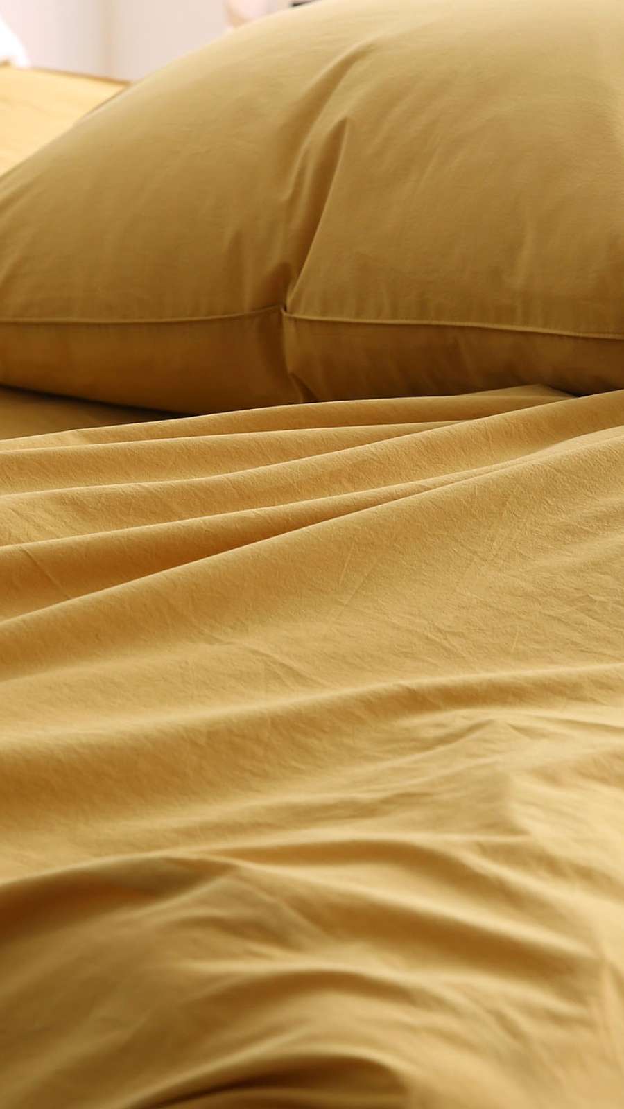 80-Thread Count High-Density Bio-Wash Bedding Set - Mustard