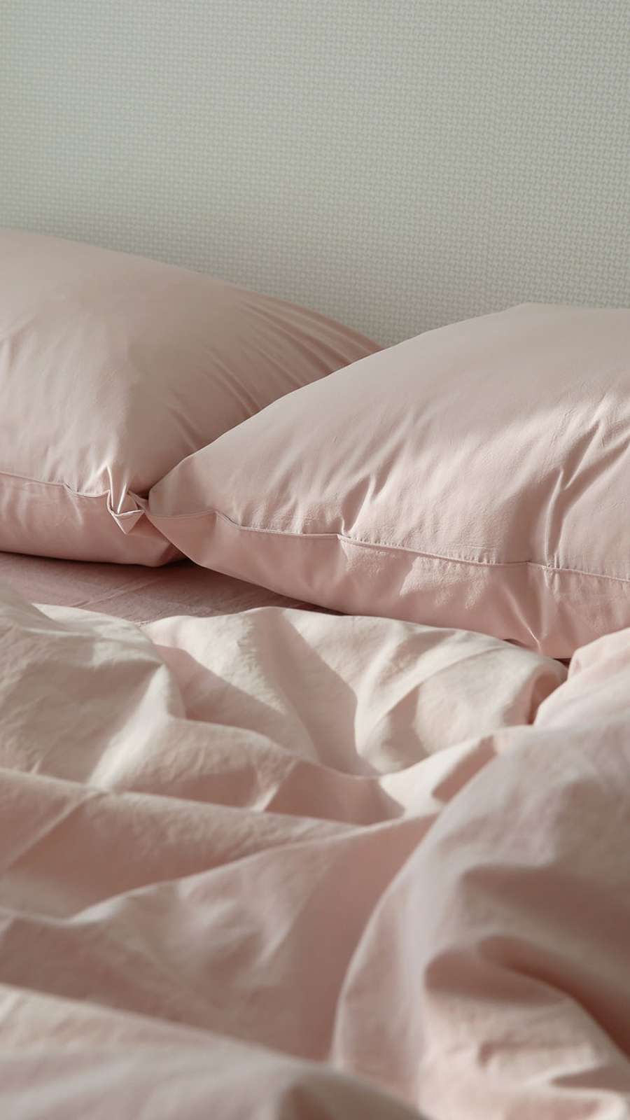 80-Count High-Density Bio-Washed Bedding Set - Light Pink
