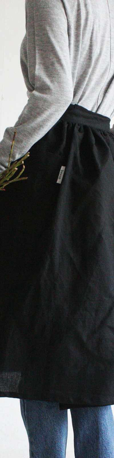 Black Linen Half Apron