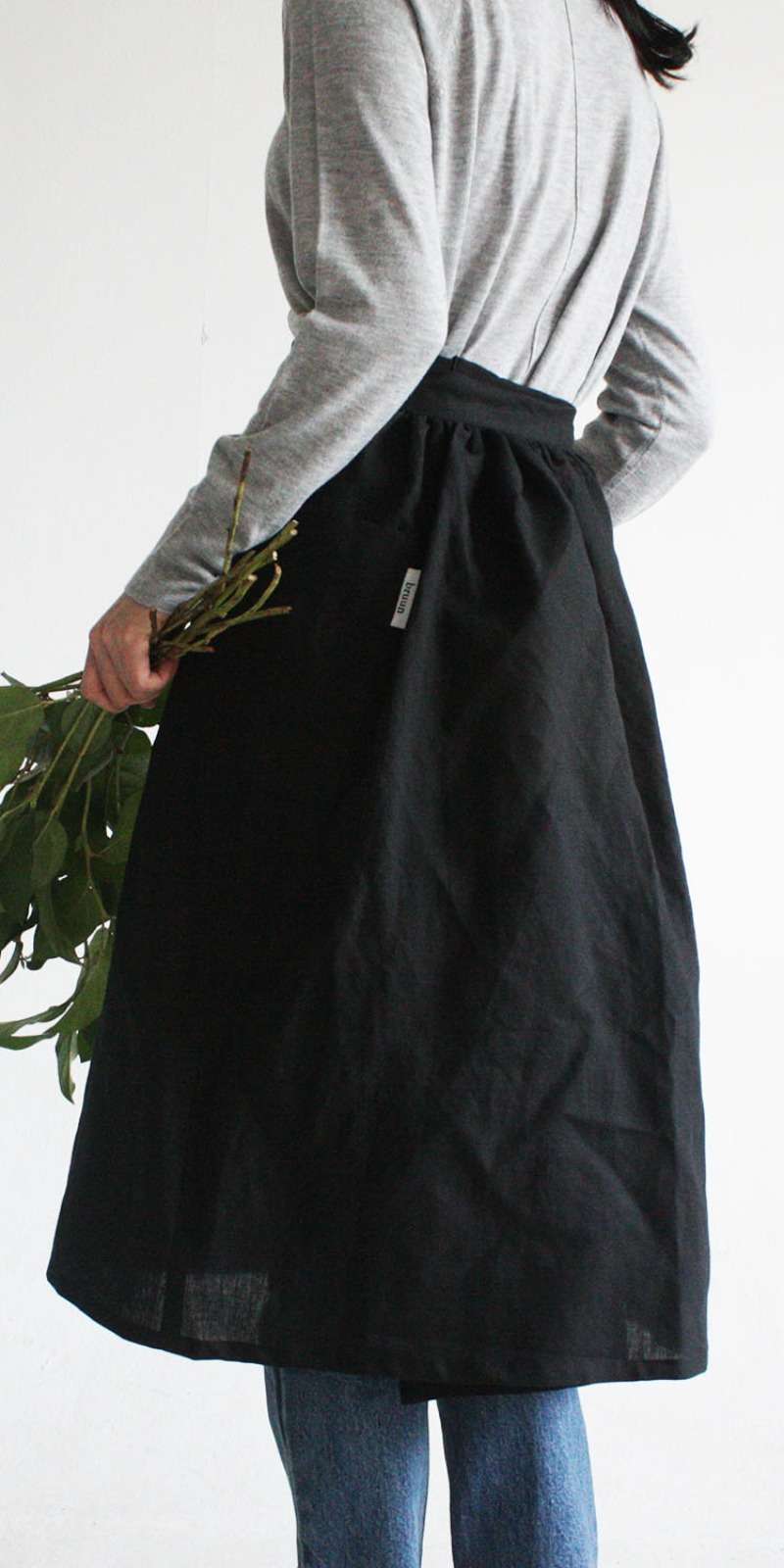 Black Linen Half Apron