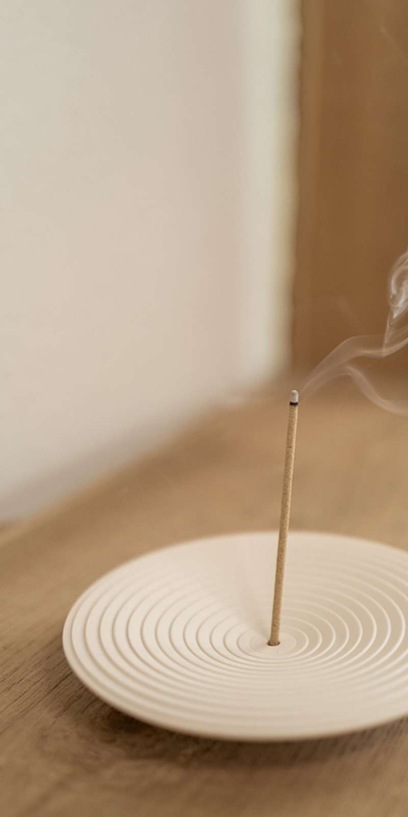 Holly Smoke Incense Holder