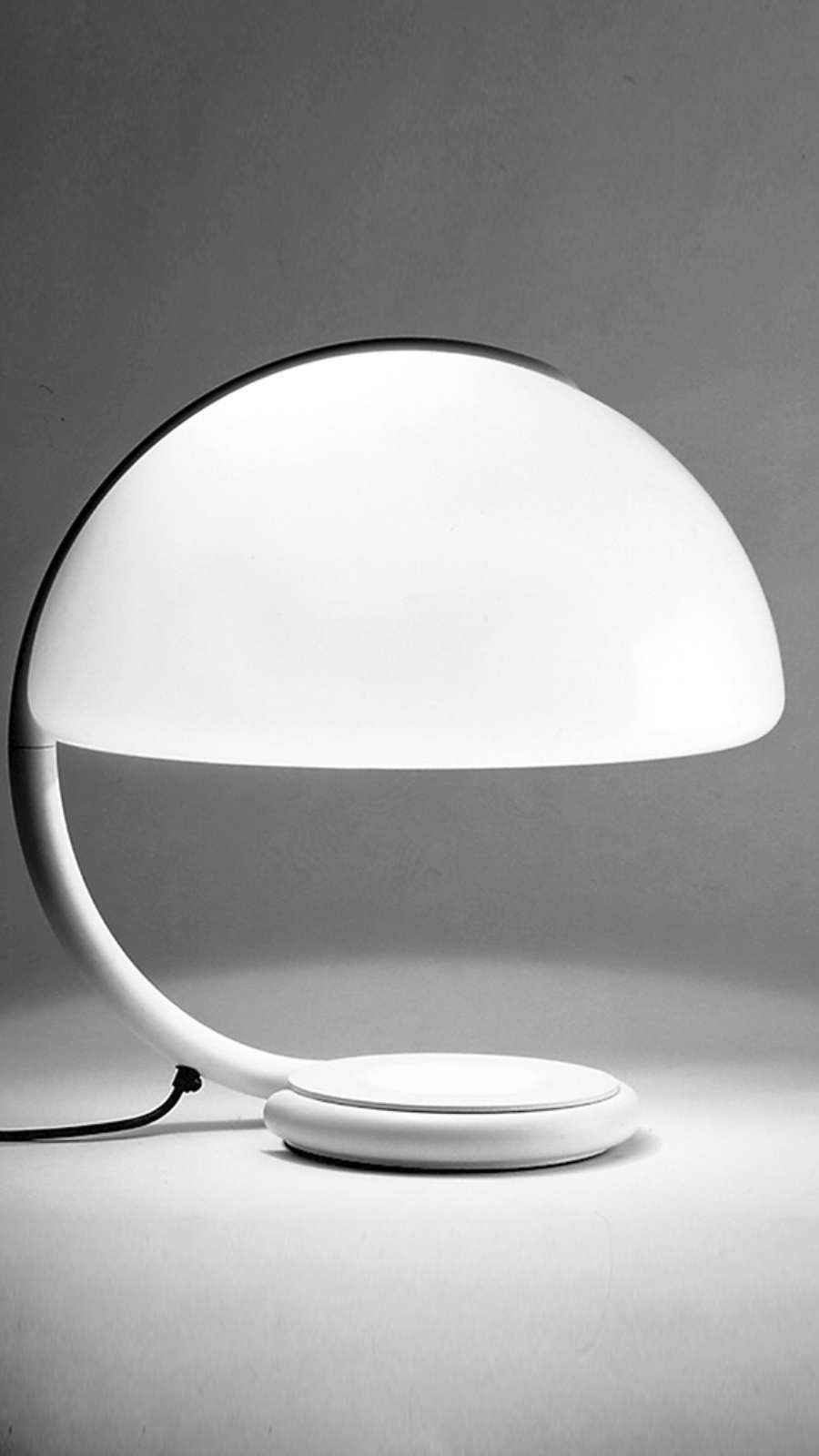 Serpente Table Lamp