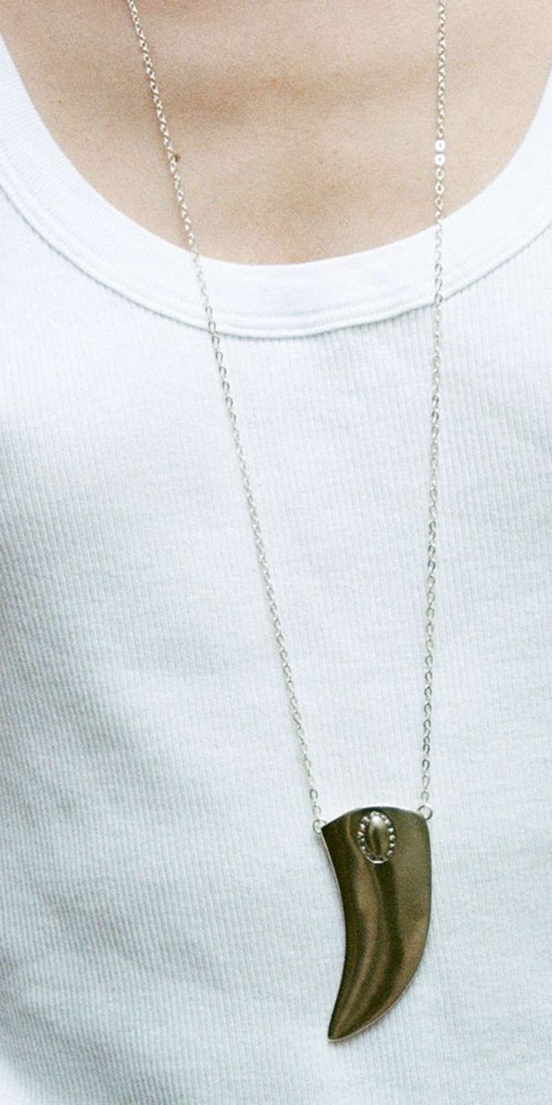 HORN NECKLACE