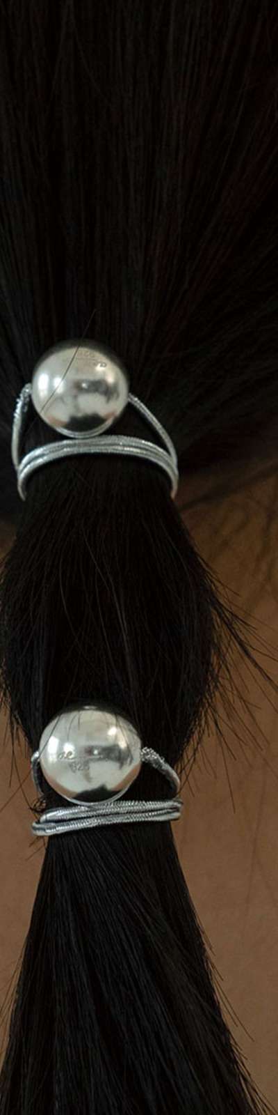 BALL HAIR TIE (3 COLORS)