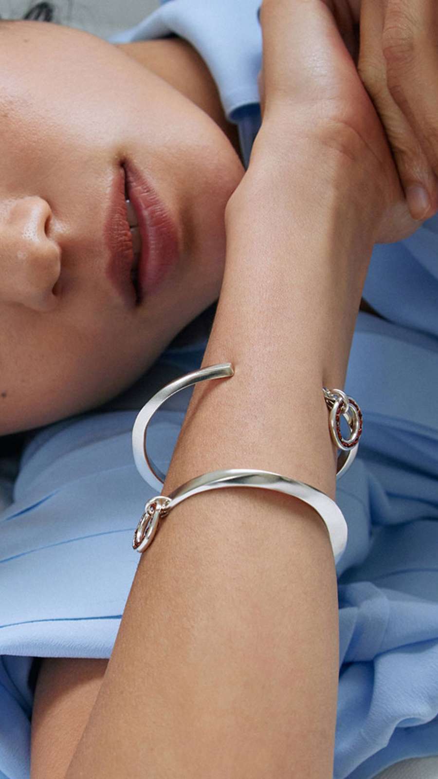 CLASSIC OPEN BANGLE
