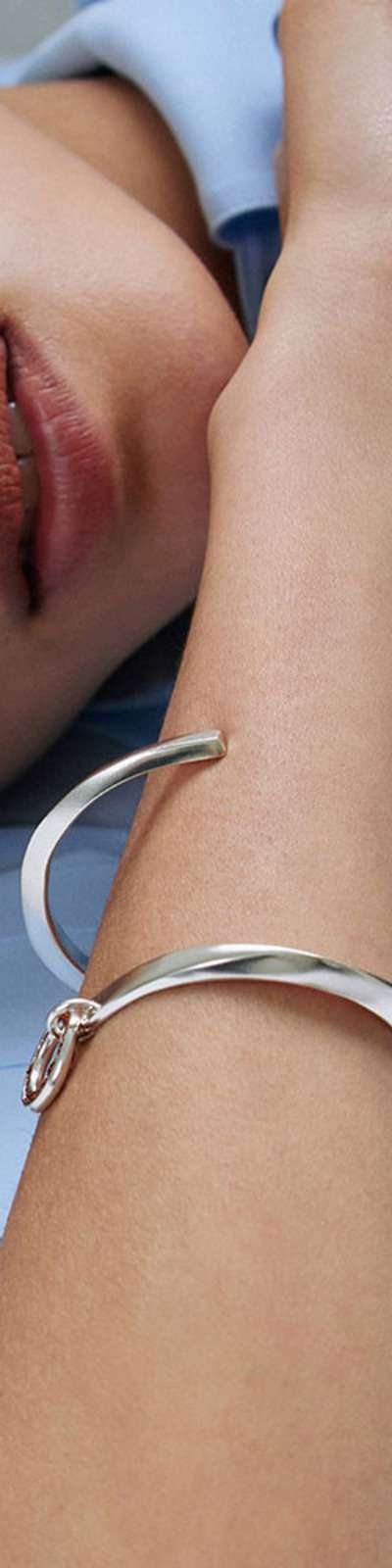CLASSIC OPEN BANGLE
