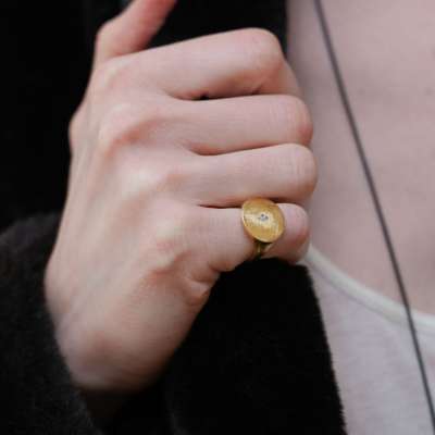 SIGNET RING - GOLD