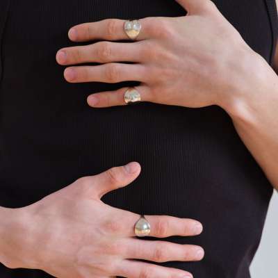 BUST RING