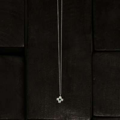 TINY CROSS NECKLACE