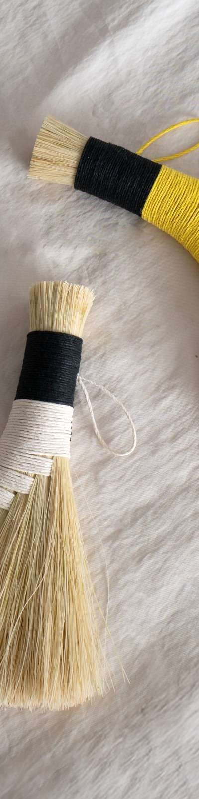 Hand Broom (2 COLORS)
