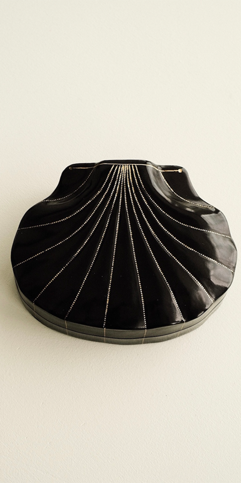 Shell Box M (2 COLORS)