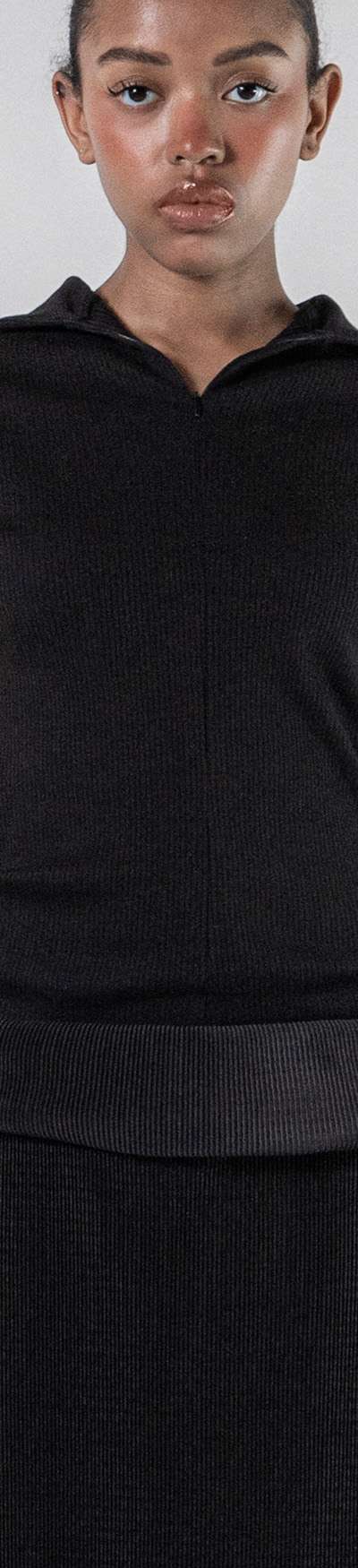 NEO MOVE Reversible Turtleneck (BLACK)