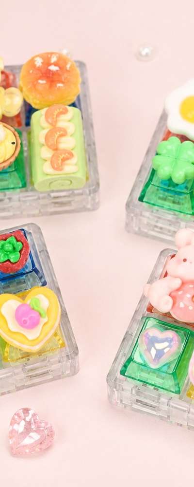 Dessert Square 4-Compartment LED Clicker Keychain
