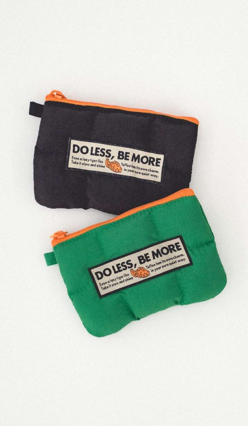 DO LESS, BE MORE Padded Pouch S