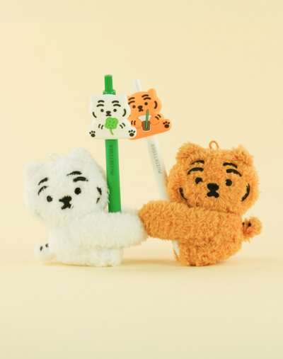 Gum Plushie Chubby Magnet Doll Keyring 2 Types