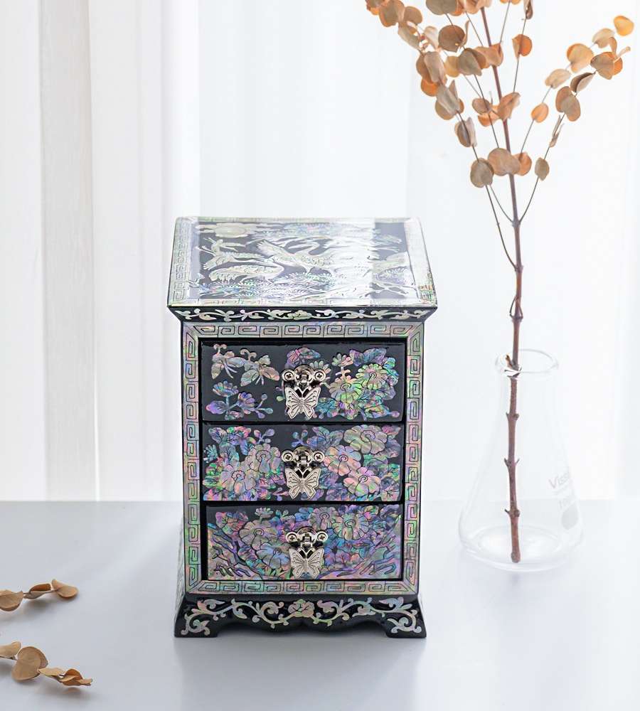 Nacre Lacquerware Peony and Pine Crane 3-Drawer Jewelry Box Black Mother-of-Pearl Casket by Kim Gil-su