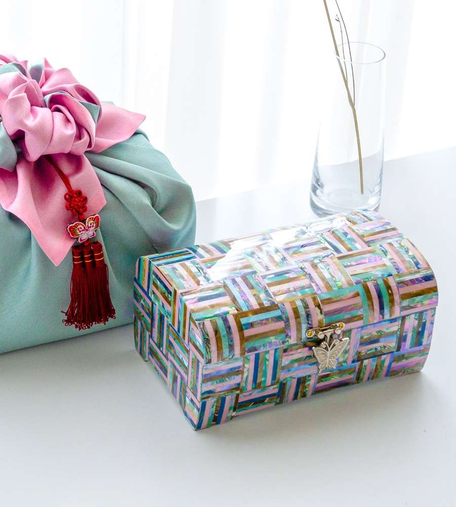 Rainbow Two-Tier Mother-of-Pearl Jewelry Box 18cm - Premium Lacquerware by Park In-ho