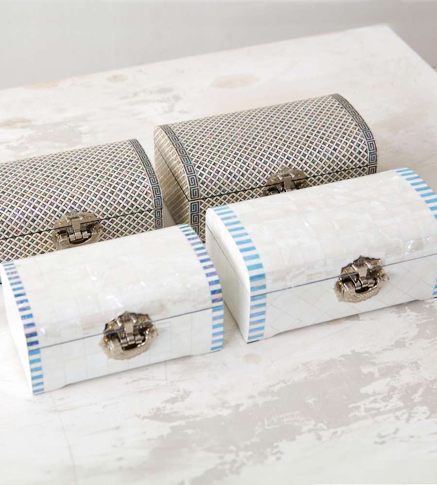 Nacre Two-Tier Jewelry Box with Mother-of-Pearl Inlay - Lucky Pattern & White Pearl Design