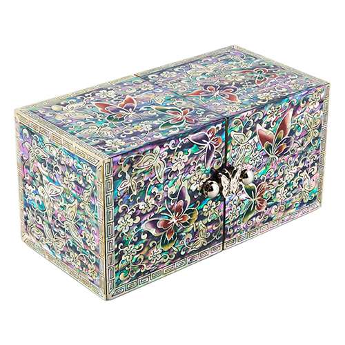 Butterfly Paired Nacre Jewelry Box (Medium) - Work by Oh Myung-ho