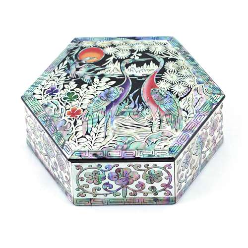 Dangsohak Small Hexagonal Box (Black)