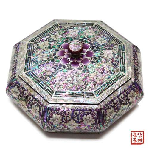 Eejo Nacre Floral Vine Octagonal Jewelry Box (Medium)