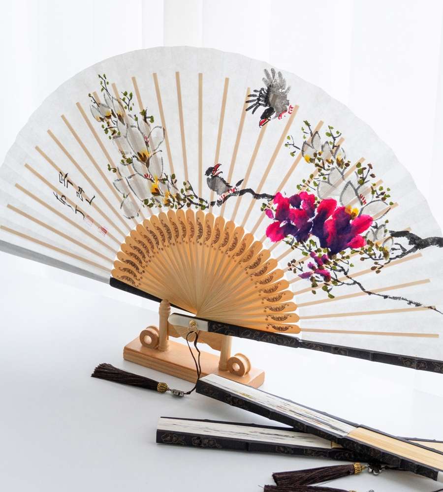 Handwritten Black Bamboo Carving Traditional Fan - Magnolia (Namjeong Park Sang-ok)