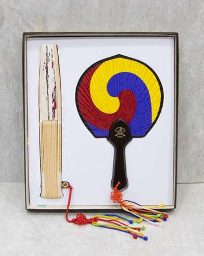 Little Taegeuk & Folk Silk Fan Set (Plum Blossoms)