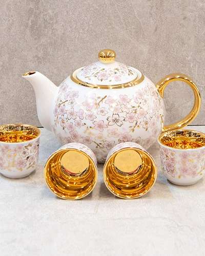 Gold-Plated Plum Blossom Tea and Liquor Set (Teapot, 4 Cups)