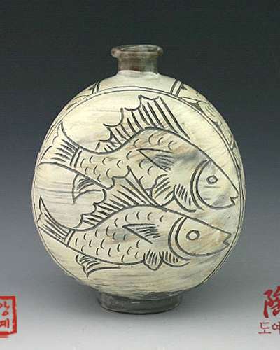 Buncheong Carved Dual Fish Pattern Flask