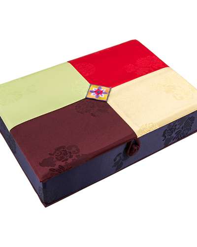 Silk Aegyo Yedan Gift Box with Flower Embroidery (4 Colors-01)