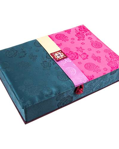 Silk Aegyo Trousseau Box with Flower Embroidery (Teal)