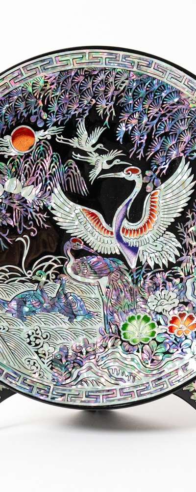 Mother-of-Pearl Lacquerware Pine and Crane Decorative Tray Black 18cm