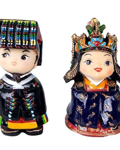 Traditional Doll Set - Joseon Dynasty King and Queen in Ceremonial Robes (Extra Small)