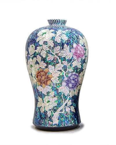 Premium Mother-of-Pearl Lacquerware Celadon Plum Blossom Vase - Work by Park In-ho