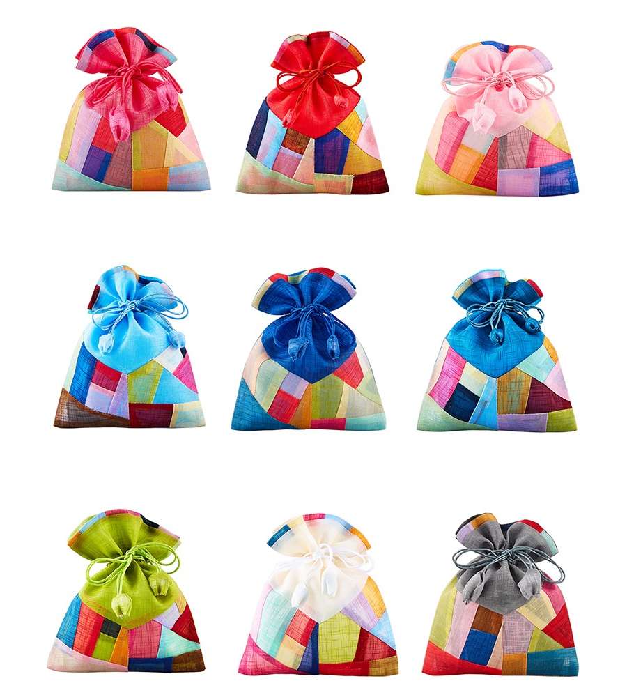 Korean Traditional Bojagi Patchwork Luck Pouch (Medium) - Perfect Gift for Foreigners and Groups