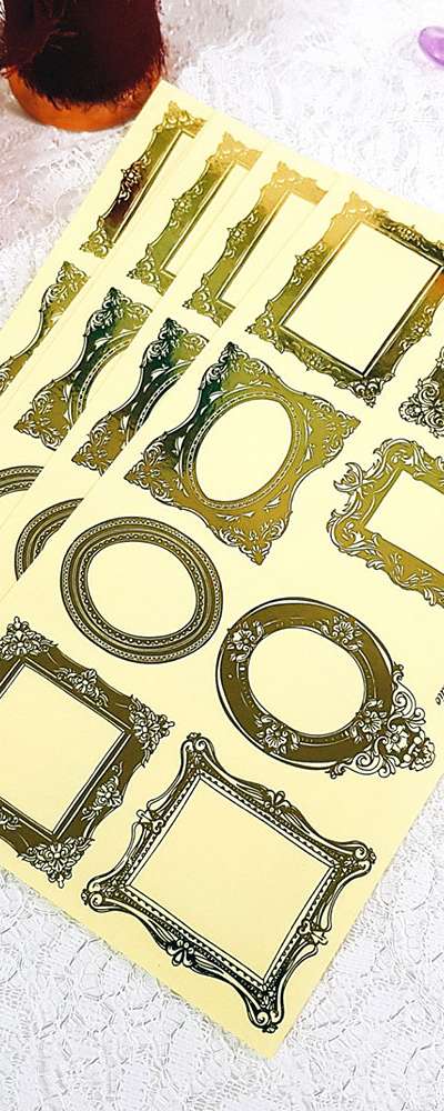 [17] Gold Foil Square Frame