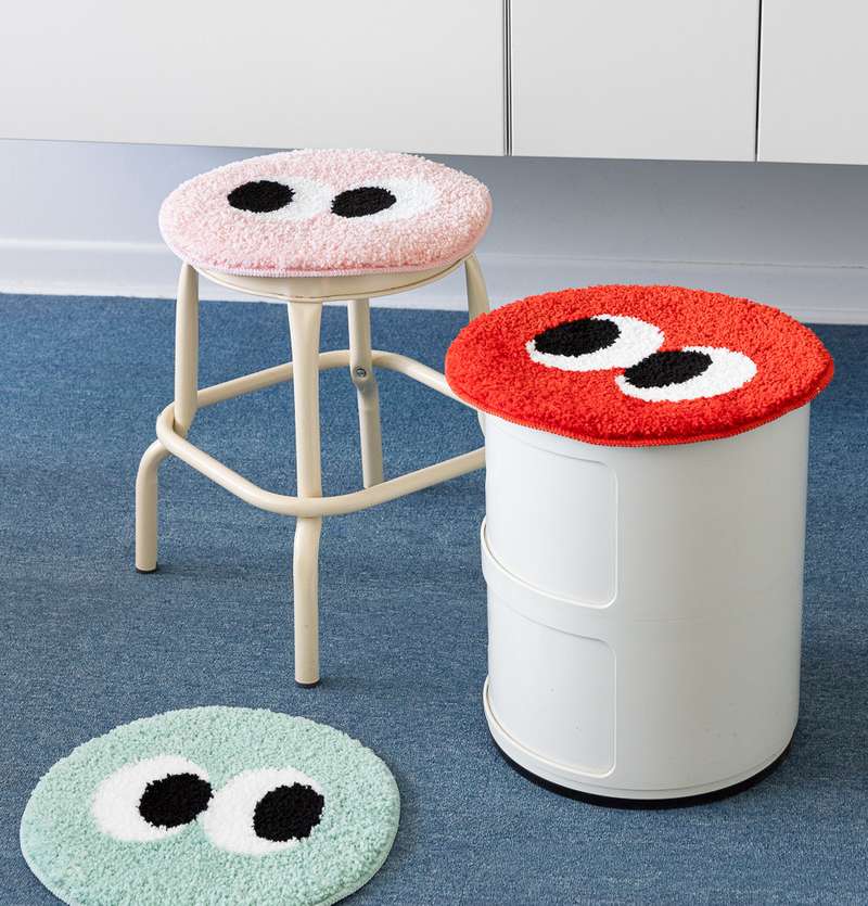 Soft Eyes Round Rug