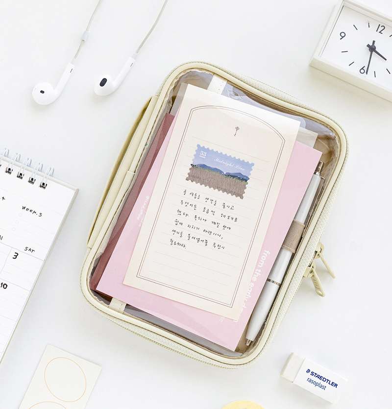 Momo's Window Mini Organizer