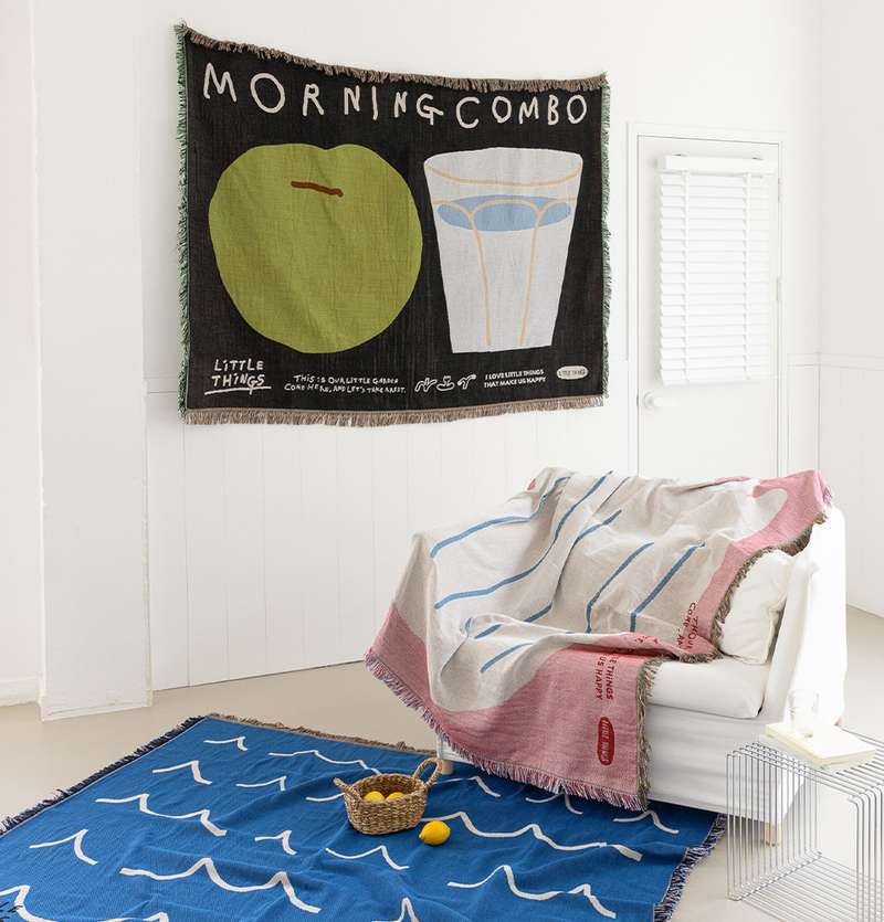 Little Things Woven Blanket v.2