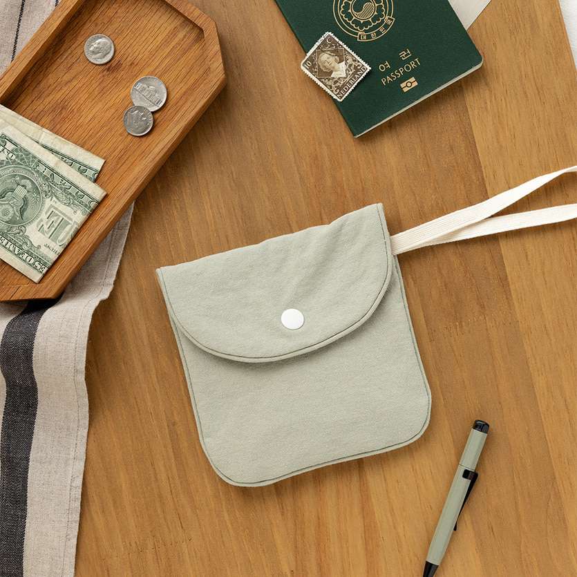 Piyou Snap Square Pouch