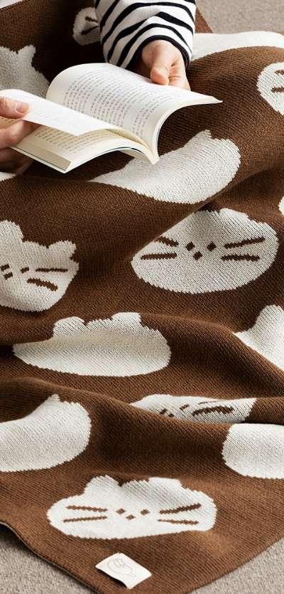 Here There Knit Blanket 2 Types