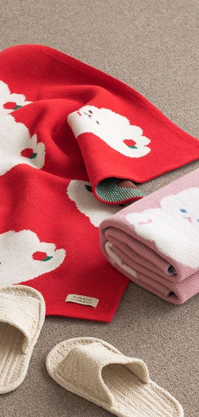 Piyo Knit Blanket 2 Types
